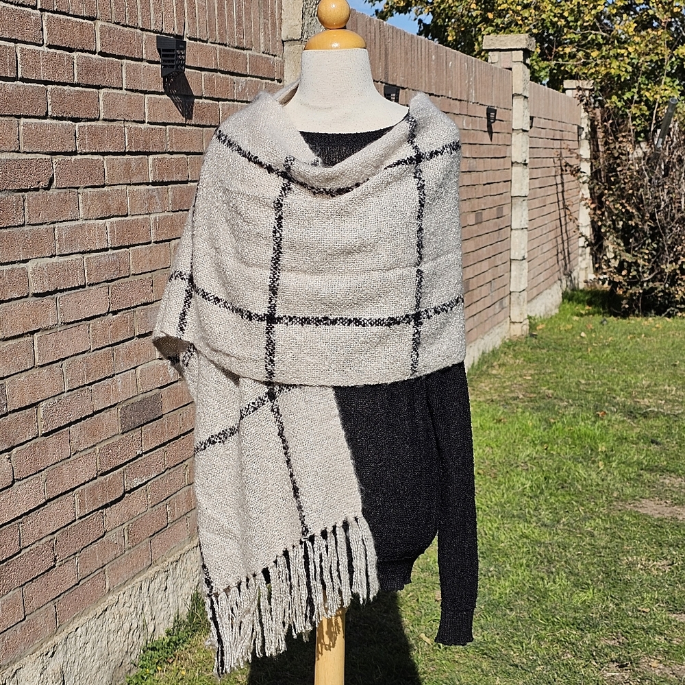 BDG striped wrap scarf/ poncho